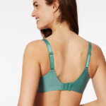 Elegant non padded bra with breathable fabric and adjustable straps