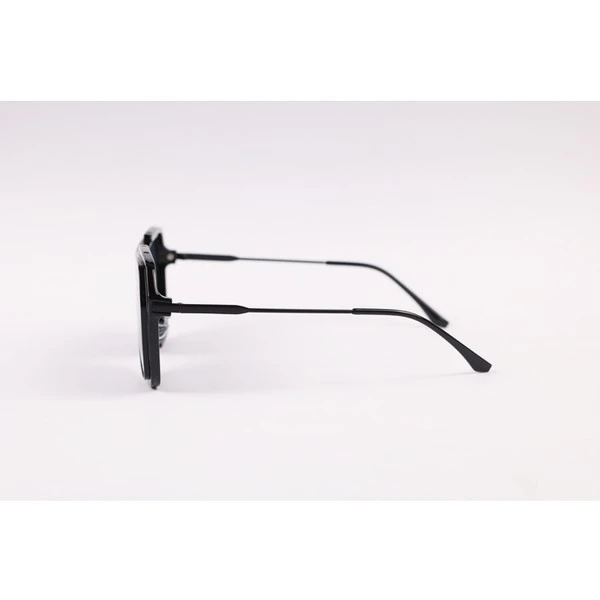 Feng-Black-Metal-Single-Lens-Sunglasses-2.webp Feng-Black-Metal-Single-Lens-Sunglasses-2.webp