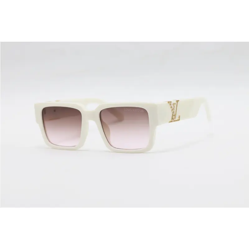 Louis-Vuitton-8433-Acetate-Rectangle-Sunglasses.webp Louis-Vuitton-8433-Acetate-Rectangle-Sunglasses.webp