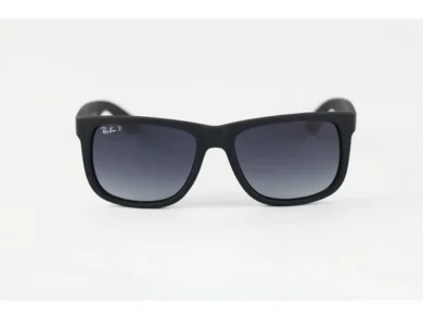 RayBan-4165-Justin-Rectangle-Sunglasses-r1.webp