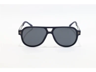 Tom-Ford-202-Blue-Aviator-Polarized-Sunglasses-1.webp