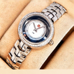 Vibrant TAG Heuer Link Lady Diamond Star Watch