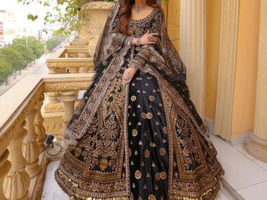 Ayesha’s Black & Antique Gold Wedding Dre