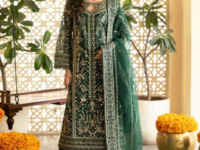 Ayesha’s Emerald Green Wedding Dress 3