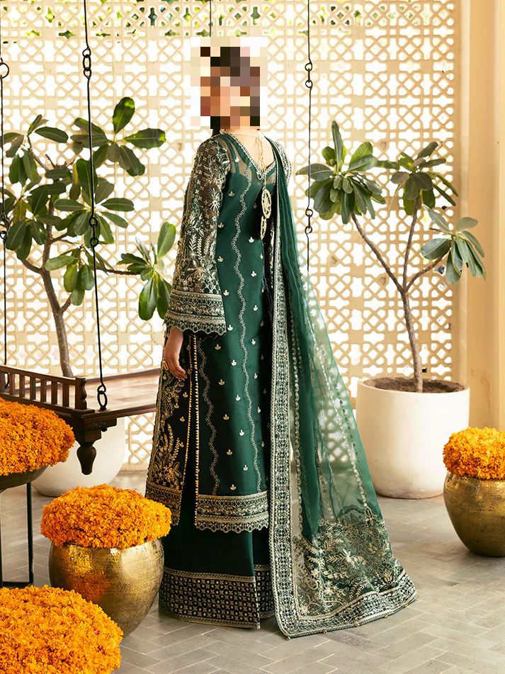 Ayesha’s Emerald Green Wedding Dress Ayesha’s Emerald Green Wedding Dress